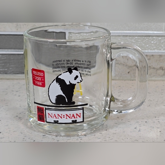 McDonalds - 1988 - Toledo Zoo Glass Mug with Panda Design - Picture 1 of 3